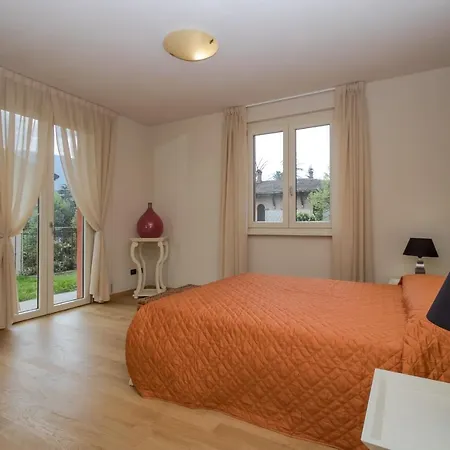 Tulipani 8 Apartmán *