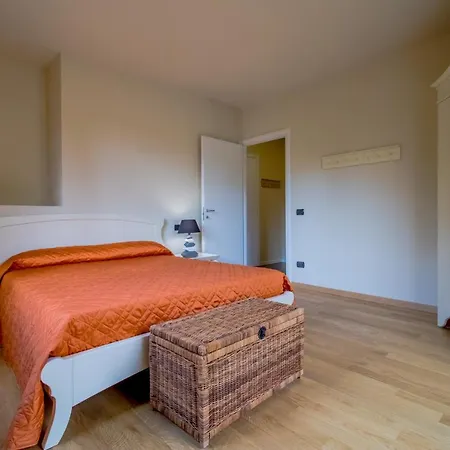 Tulipani 8 Apartmán